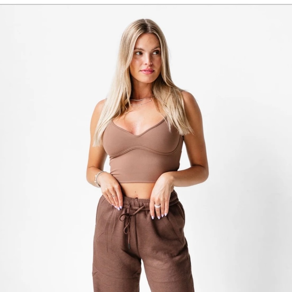Joah brown contour crop tank